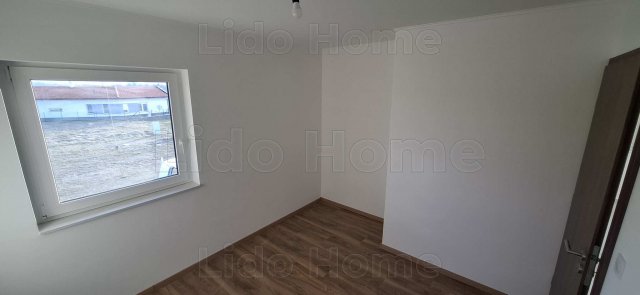 Eladó nyaraló, Szántódon 69.9 M Ft, 2 szobás