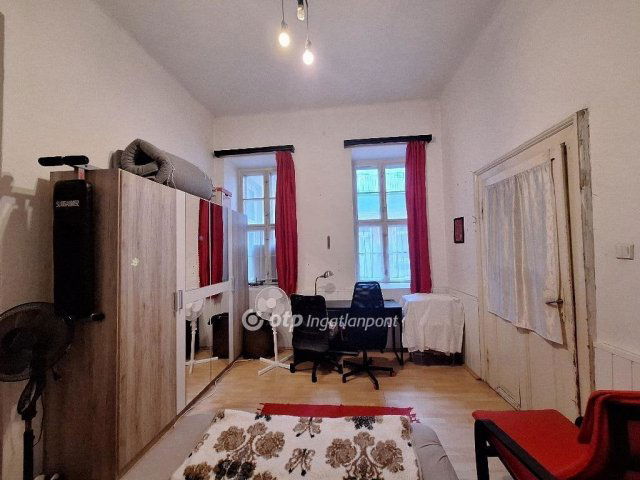 Eladó téglalakás, Budapesten, VII. kerületben 55 M Ft, 2 szobás