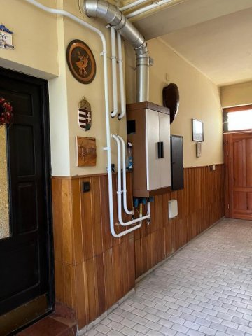 Eladó családi ház, Mohácson 81.9 M Ft, 6 szobás