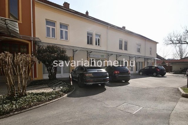 Eladó üzlethelyiség, Szentgotthárdon 113 M Ft