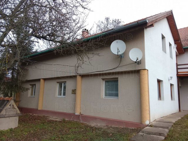 Eladó téglalakás, Lovasberényben 70 M Ft, 4 szobás
