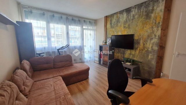 Eladó téglalakás, Zalaegerszegen, Tüttőssy Ferenc utcában