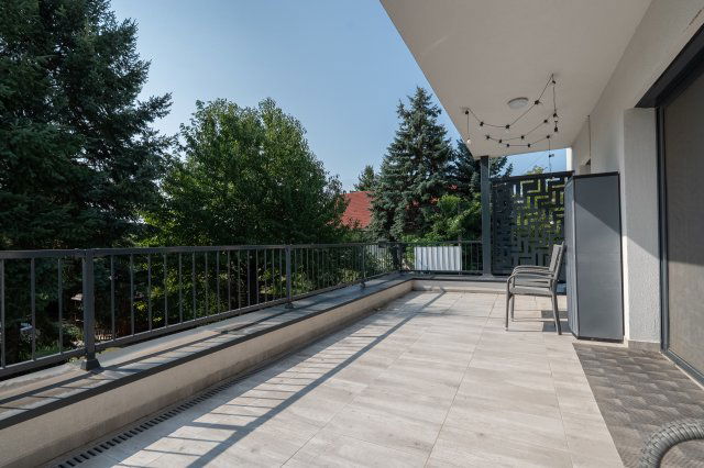 Eladó sorház, Tatabányán 120 M Ft, 4 szobás