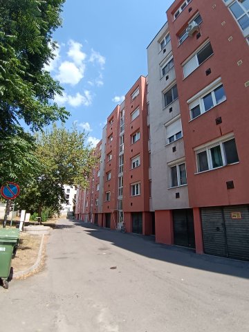 Kiadó téglalakás, albérlet, Szegeden 190 E Ft / hó, 2 szobás