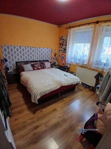 Eladó családi ház, Hatvanban 65 M Ft, 5 szobás