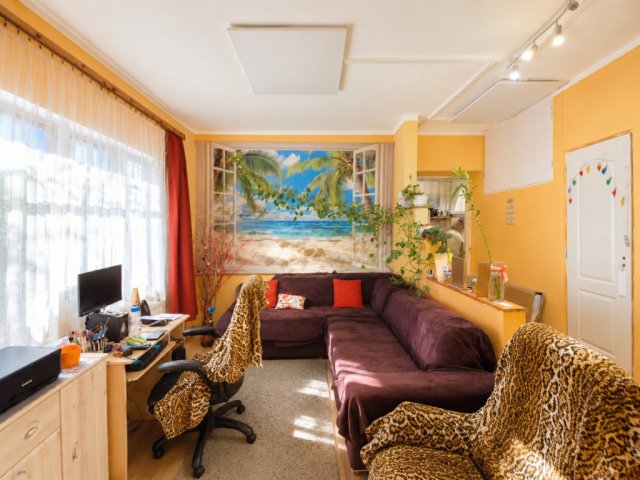 Eladó családi ház, Szegeden 90 M Ft, 4 szobás