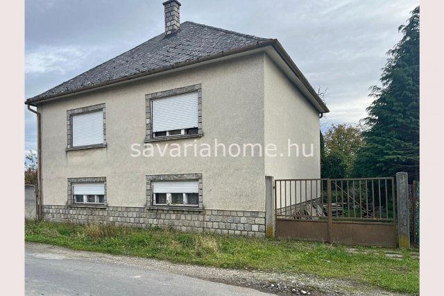 Eladó családi ház, Szombathelyen 49.9 M Ft, 4 szobás