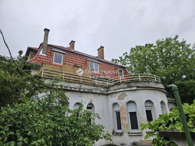 Eladó téglalakás, Budapesten, II. kerületben 163 M Ft