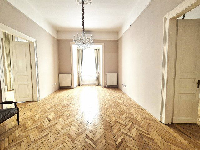Eladó téglalakás, Budapesten, VI. kerületben 155 M Ft