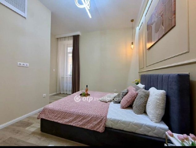 Eladó téglalakás, Budapesten, VII. kerületben 74.9 M Ft