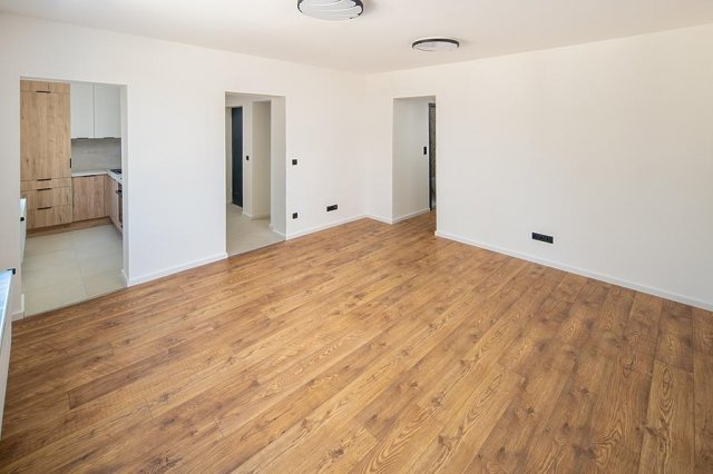 Eladó téglalakás, Budapesten, III. kerületben 74.9 M Ft
