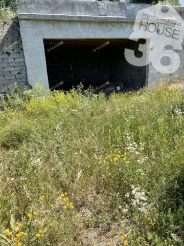 Eladó telek, Szentendrén 68 M Ft / költözzbe.hu