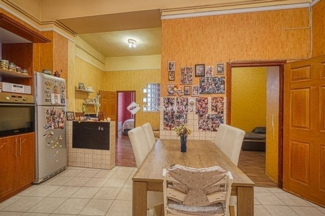 Eladó téglalakás, Budapesten, VIII. kerületben 75.9 M Ft