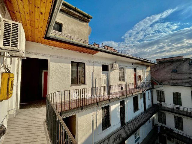 Eladó téglalakás, Budapesten, VIII. kerületben 49.9 M Ft