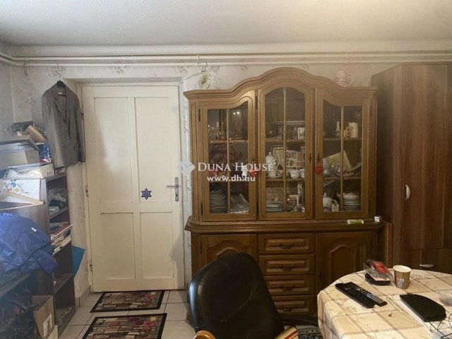 Eladó családi ház, Piliscsabán 149.9 M Ft, 5 szobás