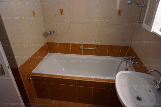Kiadó téglalakás, albérlet, XI. kerületben, Solt utcában