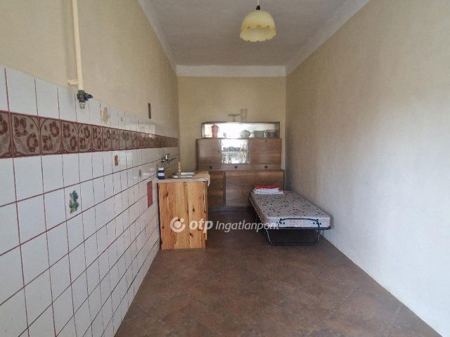 Eladó családi ház, Poroszlón 22.2 M Ft, 3 szobás