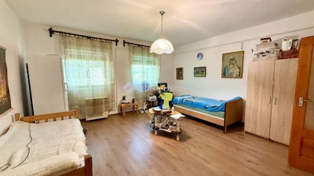 Eladó családi ház, Kiszomboron 31.5 M Ft, 3 szobás