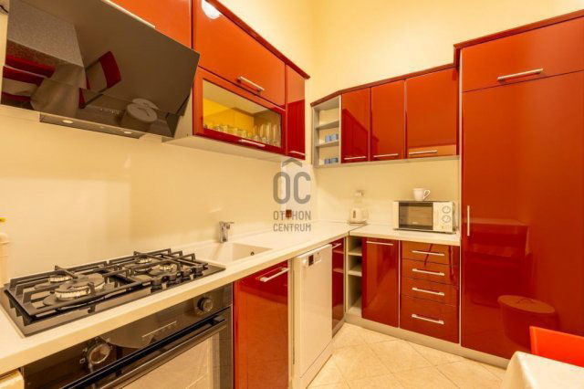 Eladó téglalakás, Budapesten, VI. kerületben 99.9 M Ft, 2 szobás