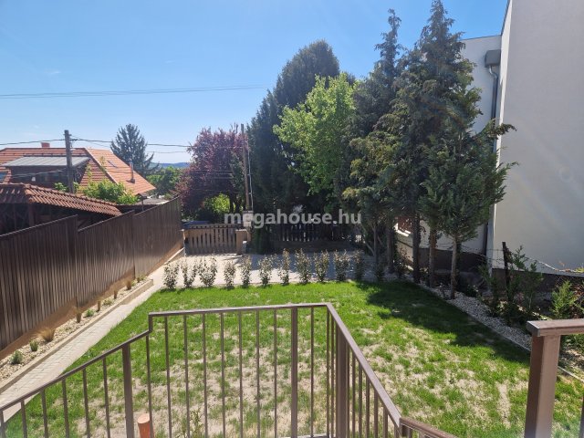 Eladó családi ház, Budakeszin 199 M Ft, 6 szobás