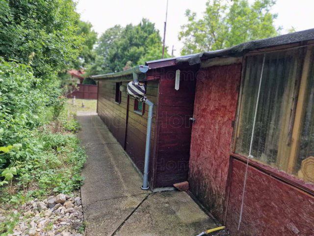 Eladó nyaraló, Balatonfüreden 79 M Ft, 2 szobás