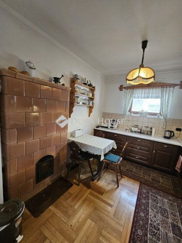 Eladó családi ház, Székesfehérvárott 114.99 M Ft, 7 szobás