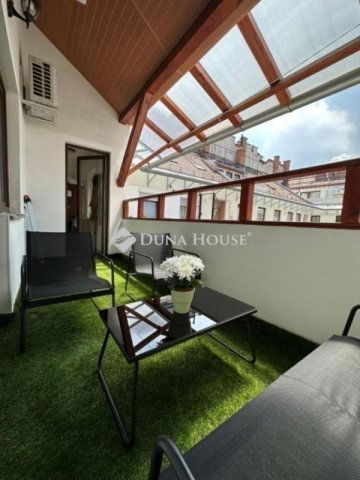 Eladó téglalakás, Budapesten, VI. kerületben 164.9 M Ft