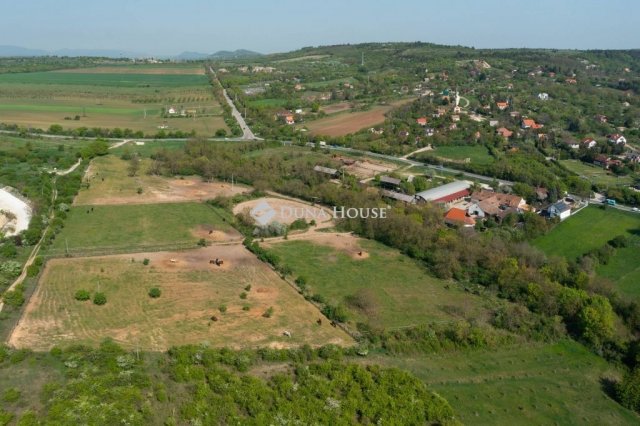 Eladó mezogazdasagi ingatlan, Zsámbékon 248 M Ft, 5 szobás