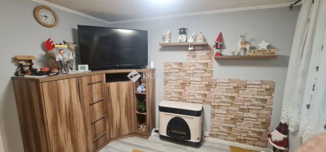 Eladó családi ház, Monoron 114.9 M Ft, 3 szobás