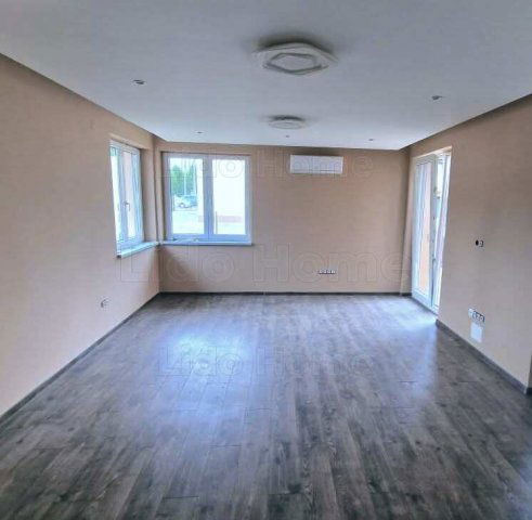 Eladó ikerház, Székesfehérvárott 110 M Ft, 4 szobás