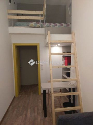 Eladó téglalakás, Budapesten, VI. kerületben 99 M Ft, 4 szobás