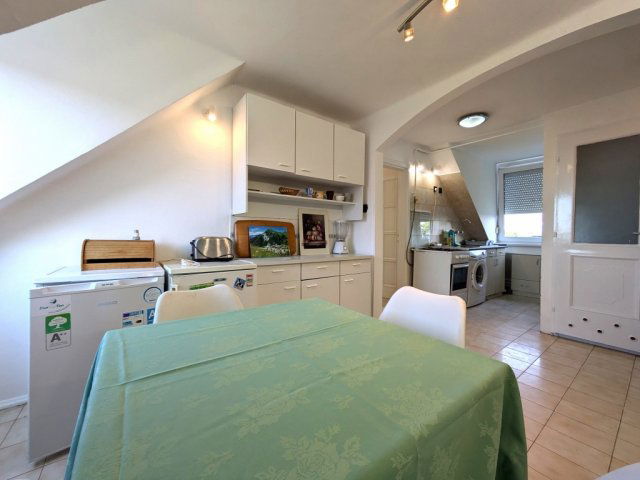 Kiadó téglalakás, albérlet, Debrecenben 250 E Ft / hó, 3 szobás