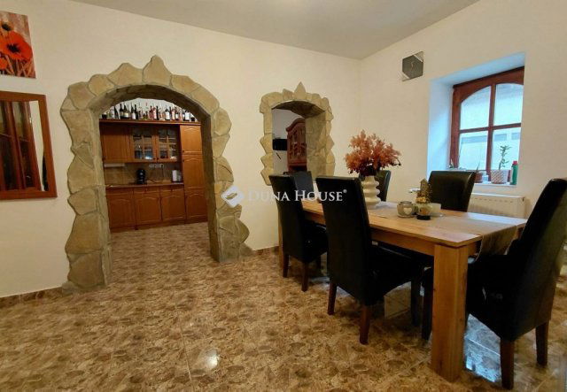 Eladó családi ház, Németkéren 39.9 M Ft, 2 szobás