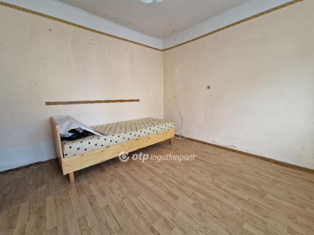 Eladó családi ház, Létavértesen 16.99 M Ft, 2 szobás
