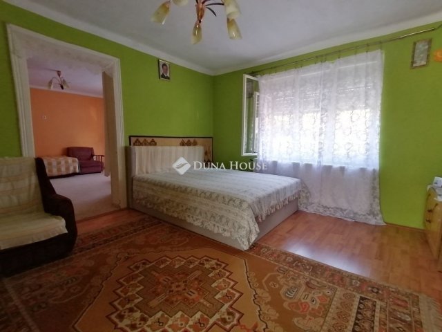 Eladó családi ház, Kökényen 51.5 M Ft, 3 szobás