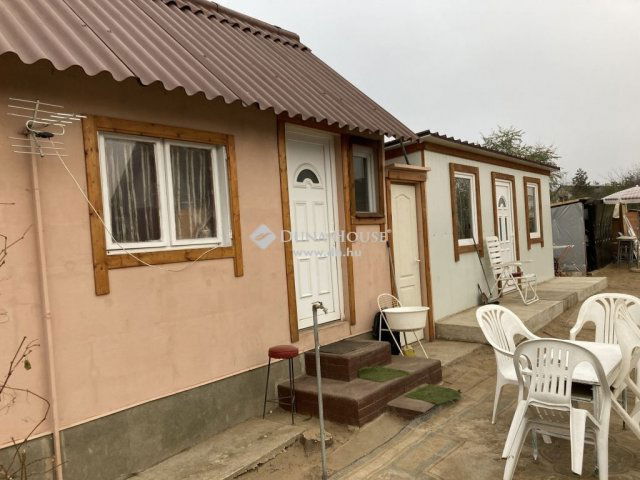 Eladó családi ház, Debrecenben 21 M Ft, 2 szobás