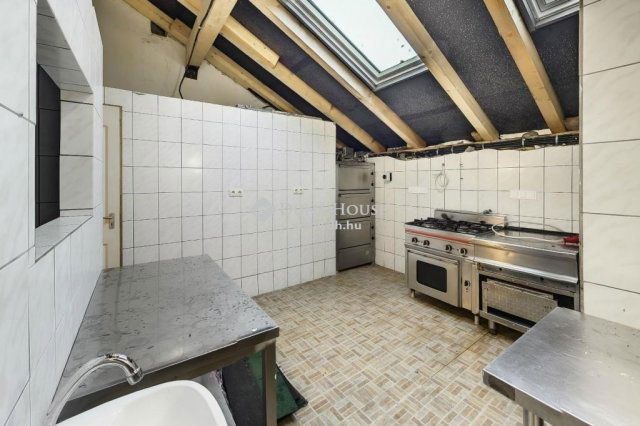 Eladó üzlethelyiség, Egerben 169.99 M Ft / költözzbe.hu