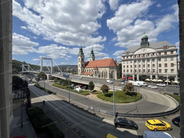 Eladó téglalakás, Budapesten, V. kerületben 198 M Ft, 2 szobás