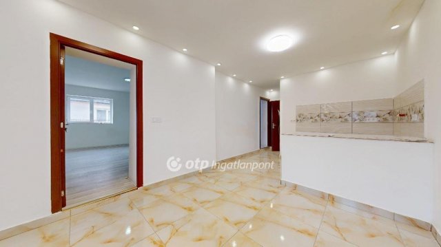 Eladó családi ház, Nagykállóban 31 M Ft, 2 szobás