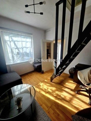 Eladó ikerház, Pécsett 88.5 M Ft, 5 szobás