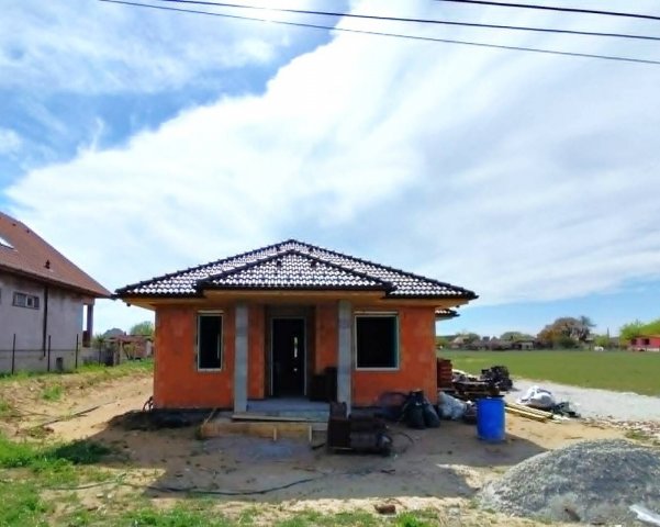 Eladó családi ház, Inárcson 114 M Ft, 5 szobás