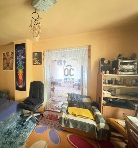 Eladó családi ház, Cegléden 27.99 M Ft, 2 szobás