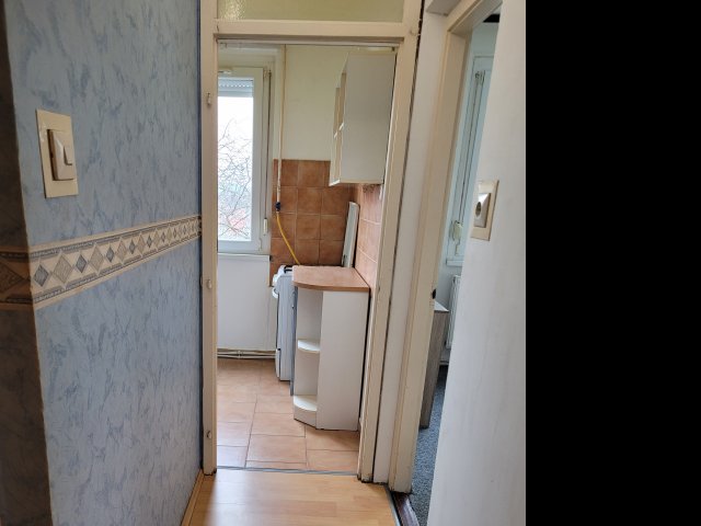 Eladó panellakás, Békésen, Veres Péter téren 13.5 M Ft