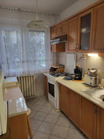 Kiadó panellakás, albérlet, Keszthelyen 160 E Ft / hó, 9 szobás