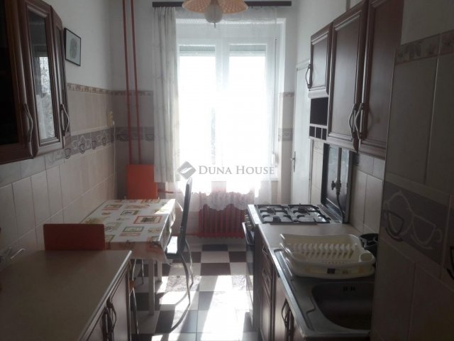 Eladó téglalakás, Budapesten, IV. kerületben 79.2 M Ft, 2 szobás