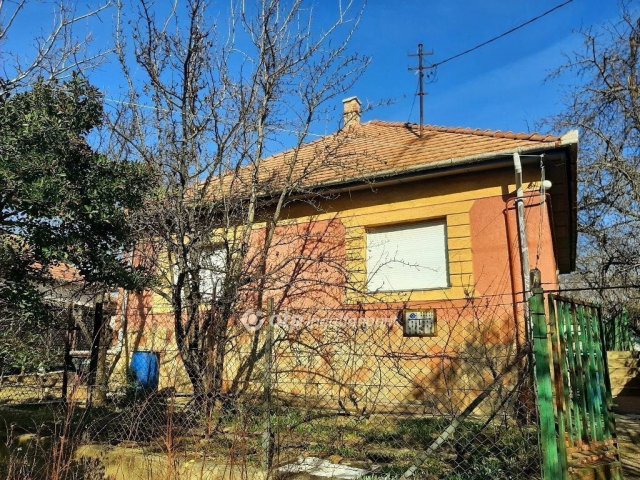 Eladó családi ház, Budapesten, XVII. kerületben 96 M Ft