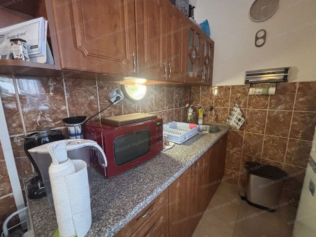 Eladó panellakás, Tatabányán 43 M Ft, 2+1 szobás