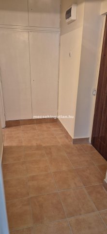 Kiadó téglalakás, albérlet, Pécsett 100 E Ft / hó, 1 szobás