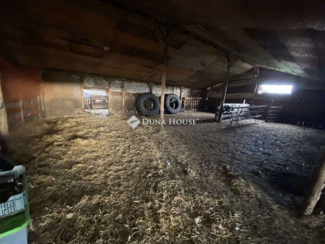 Eladó családi ház, Kunadacson 73.9 M Ft, 5 szobás