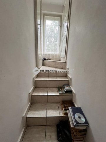 Eladó családi ház, Szombathelyen 69.99 M Ft, 6 szobás